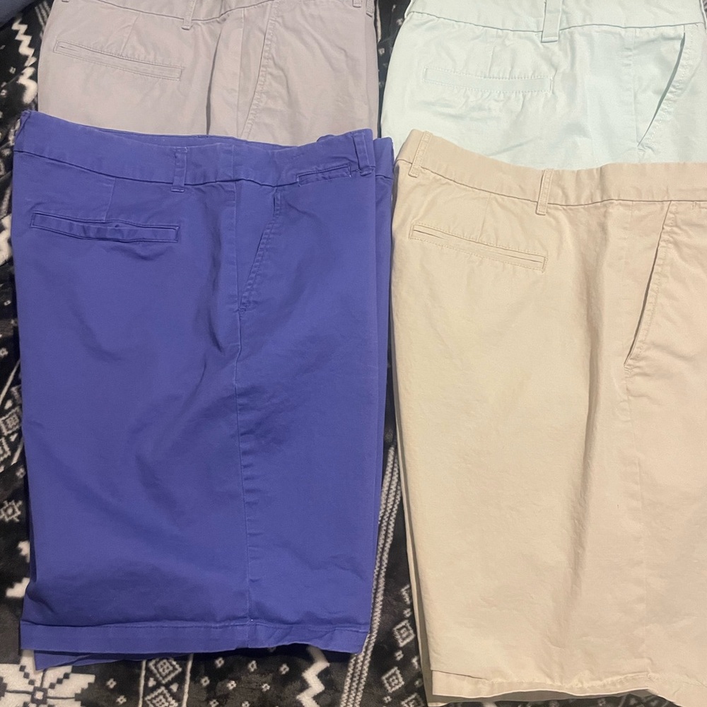 Bundle of 4 Supersoft Gap shorts